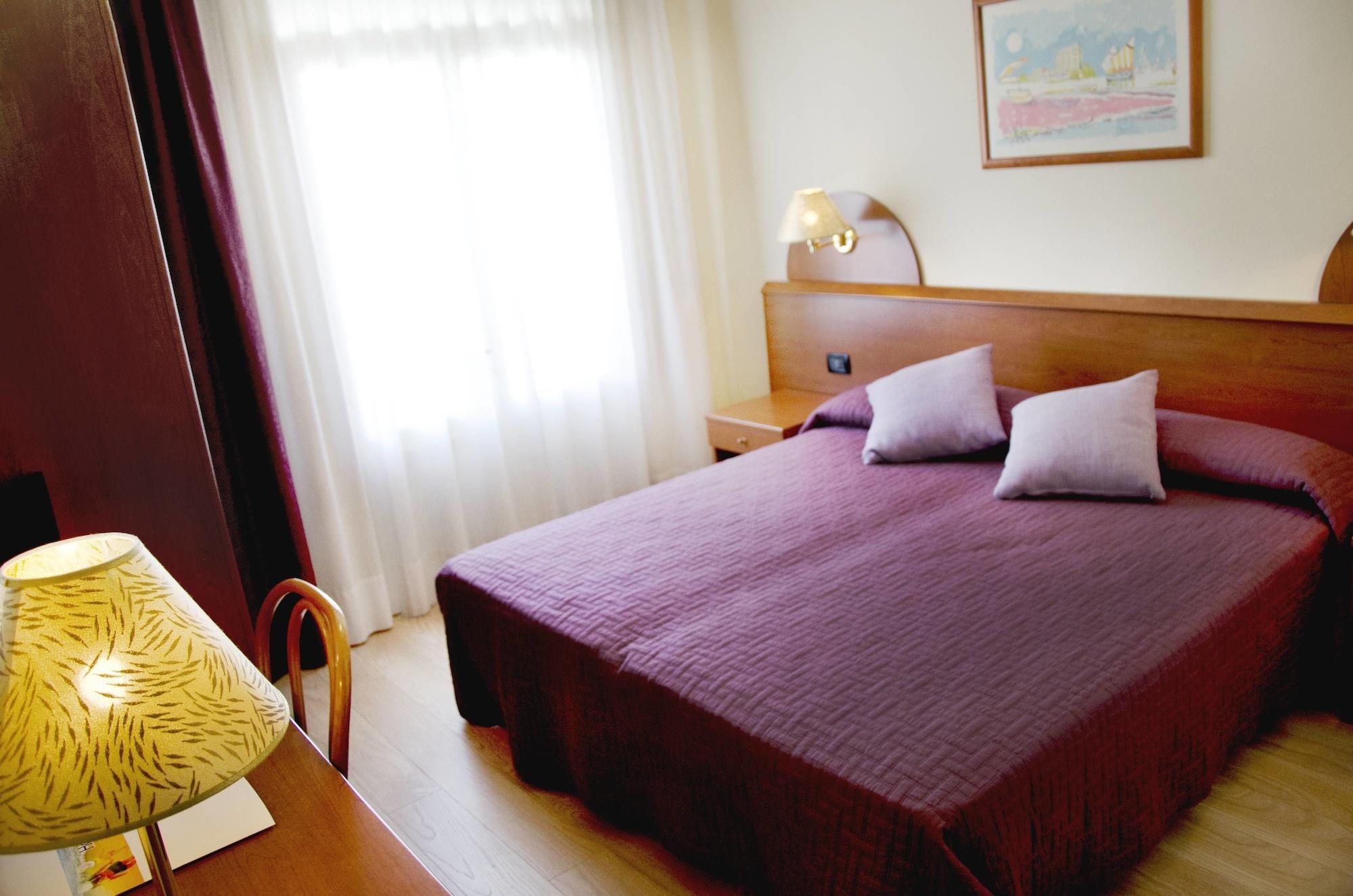 Hotel Sole Sottomarina Esterno foto
