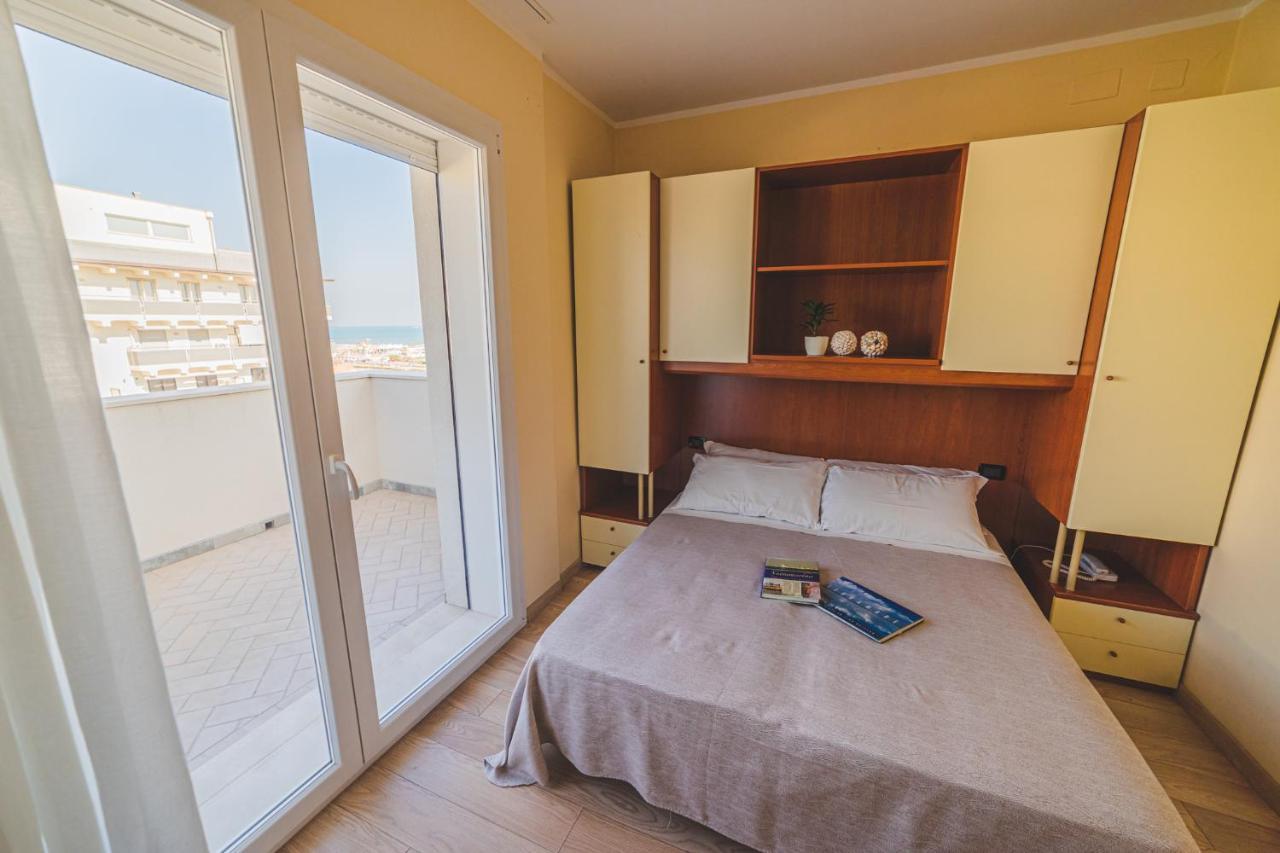 Hotel Sole Sottomarina Esterno foto