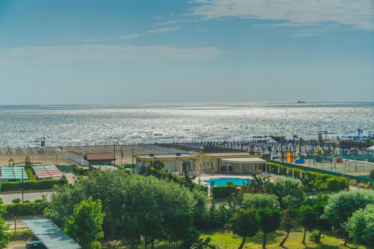 Hotel Sole Sottomarina Esterno foto