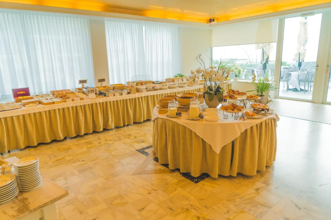 Hotel Sole Sottomarina Esterno foto