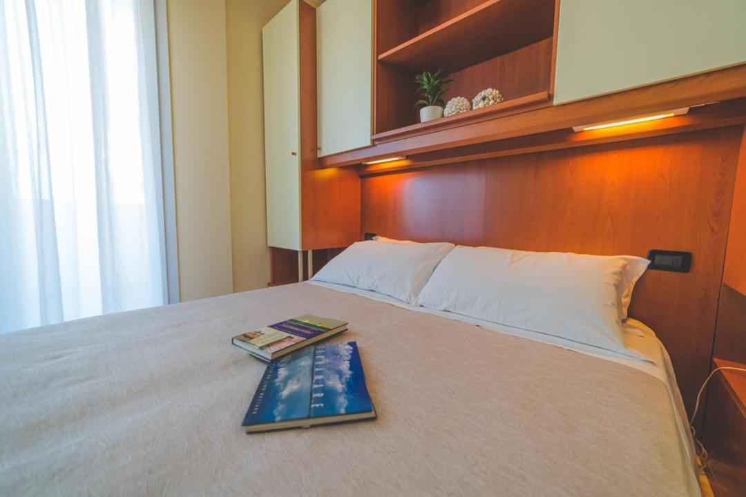 Hotel Sole Sottomarina Esterno foto